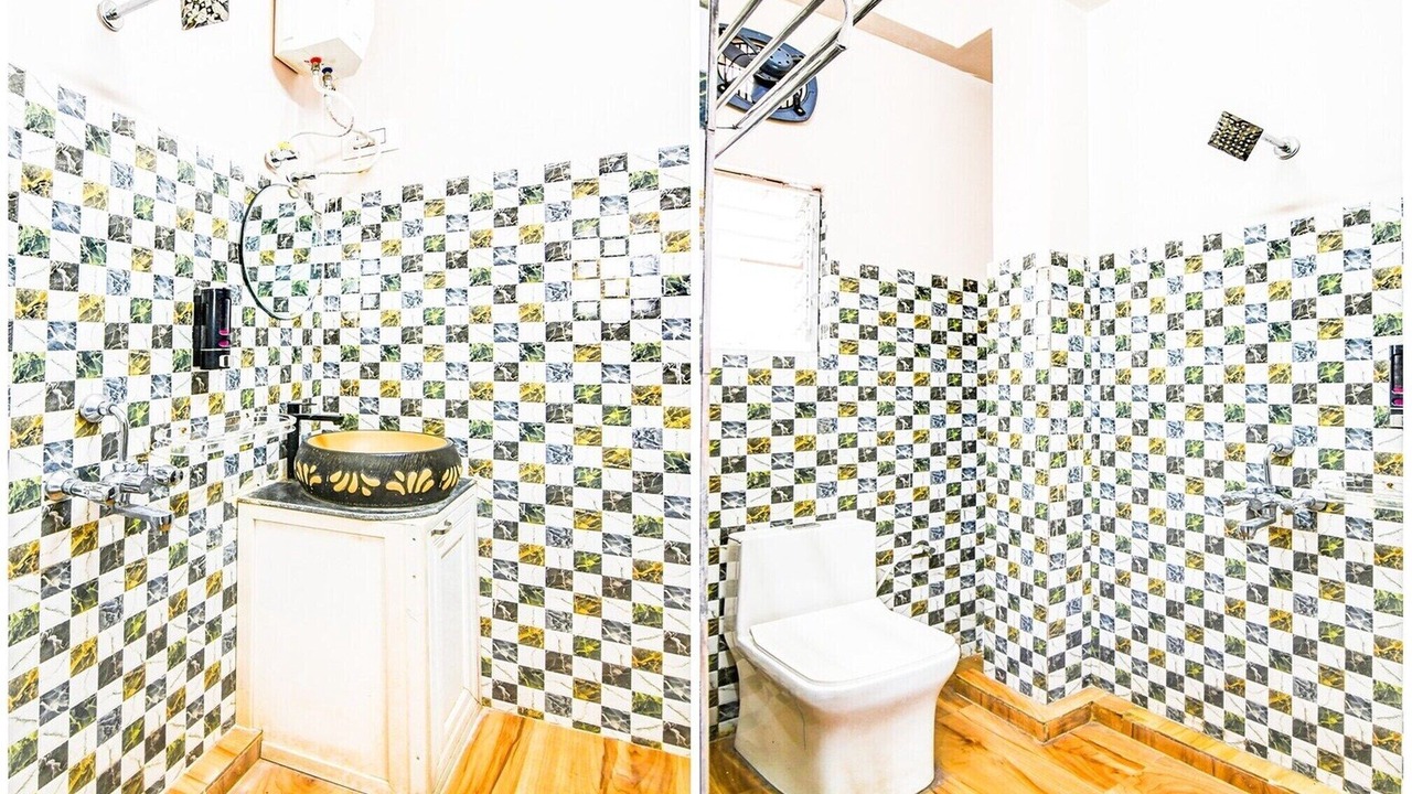 Photo of Bathroom in South Dum Dum