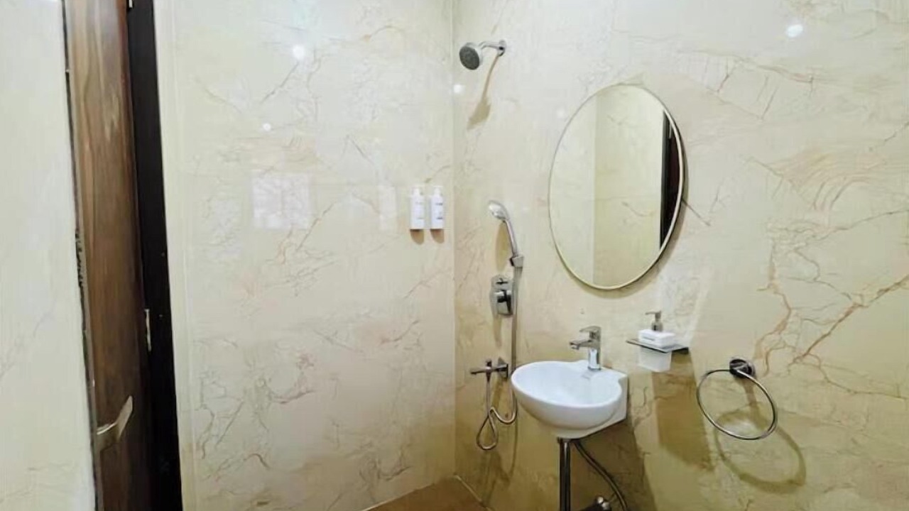 Photo of Bathroom in Kandivali East