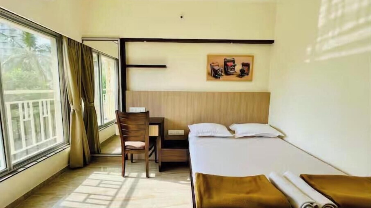 Photo of Bedroom in Kandivali East