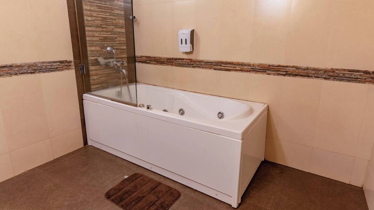 Photo of Bathroom in Marra