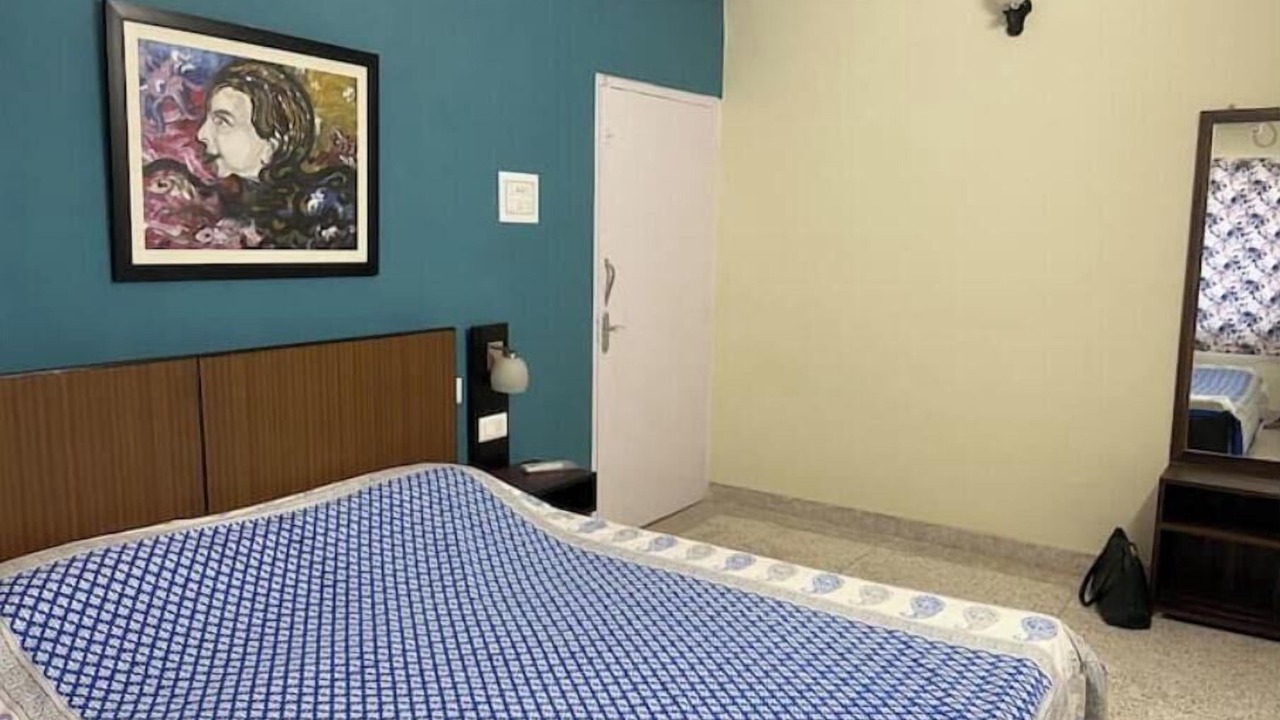Photo of Bedroom in Sealdah