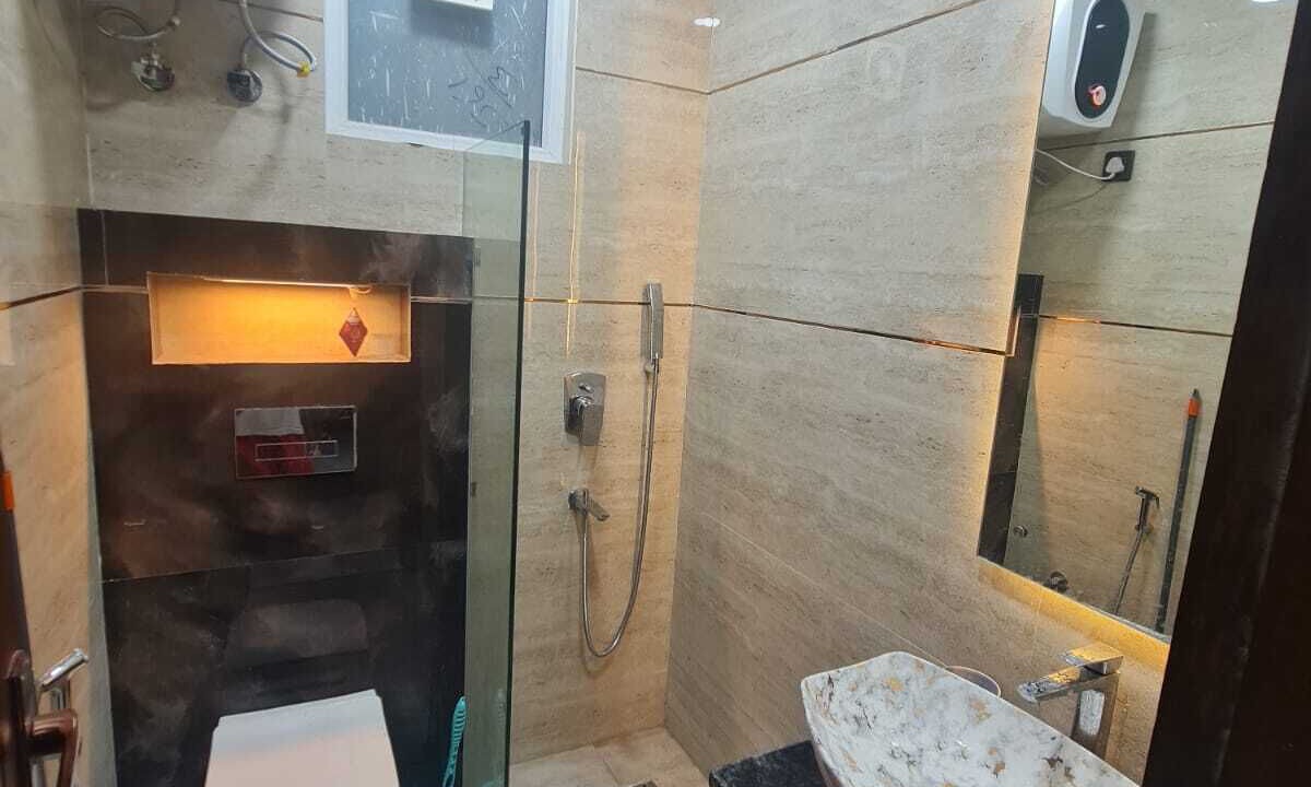 Photo of Bathroom in Dariyaganj