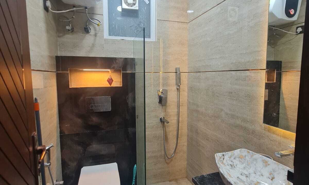 Photo of Bathroom in Dariyaganj