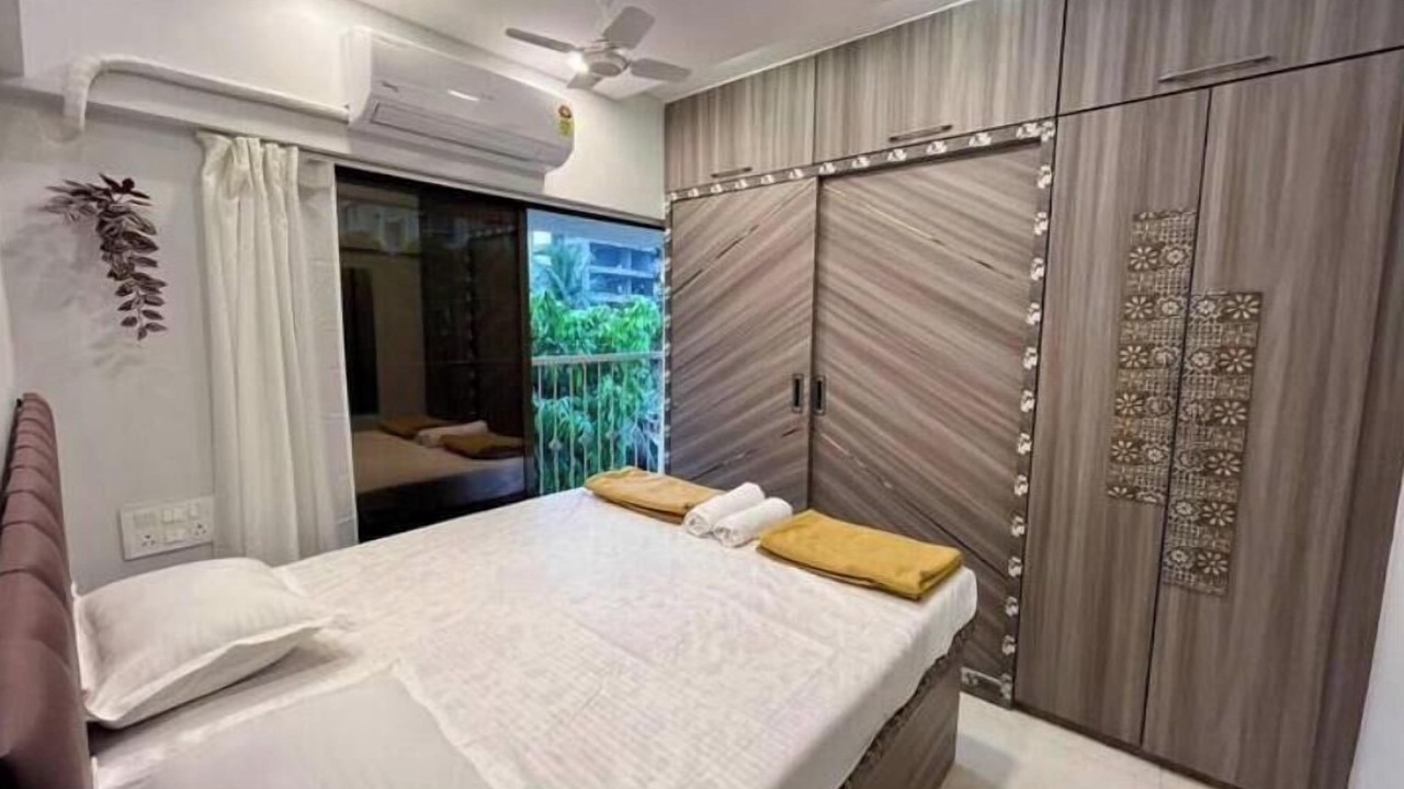 Photo of Bedroom in Kandivali East