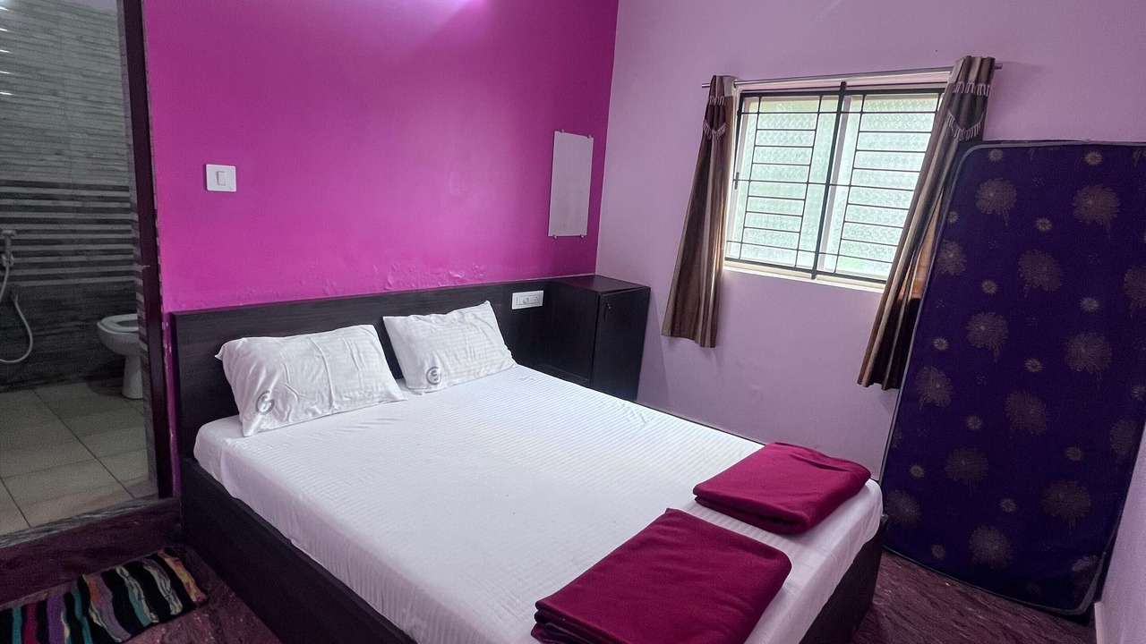Photo of Bedroom in Hireguthi