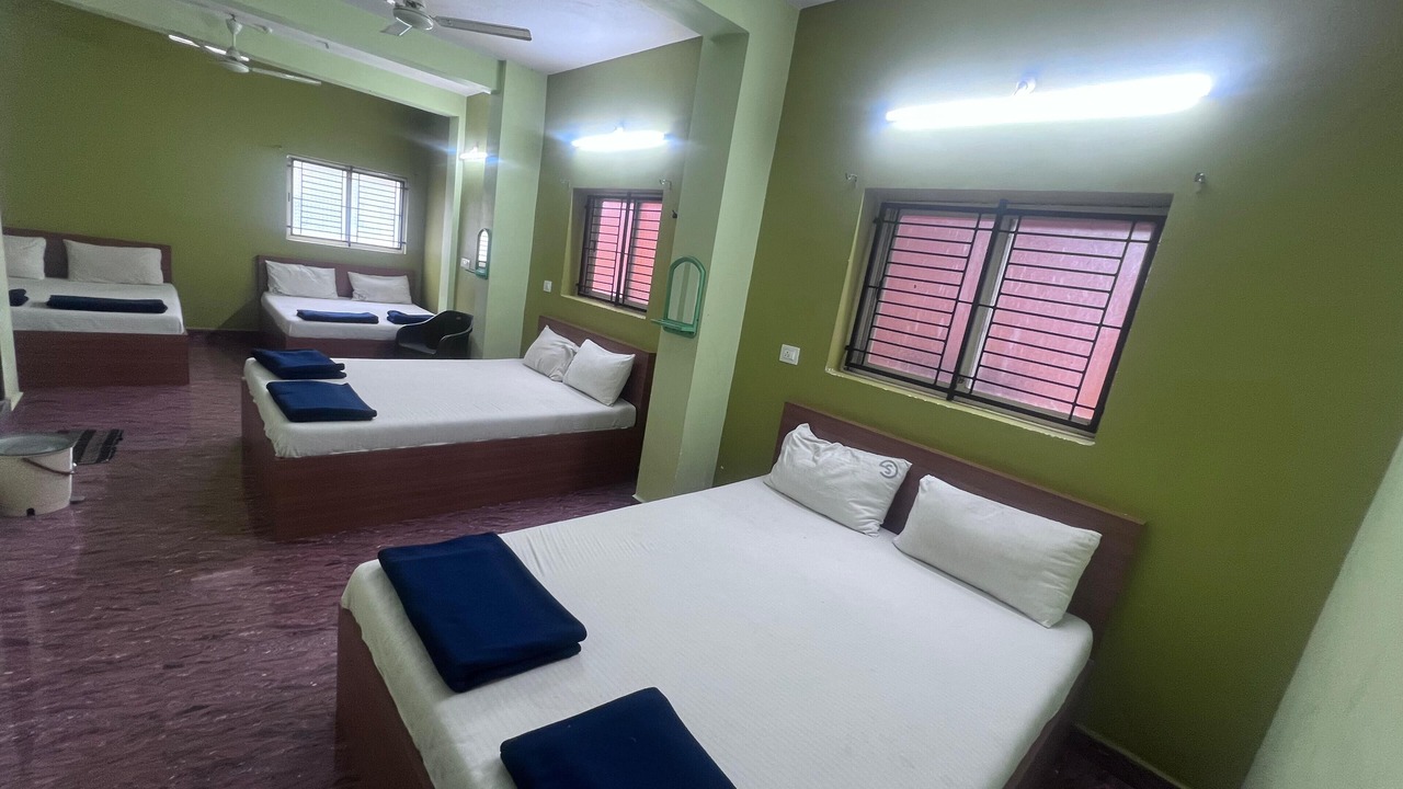 Photo of Bedroom in Hireguthi