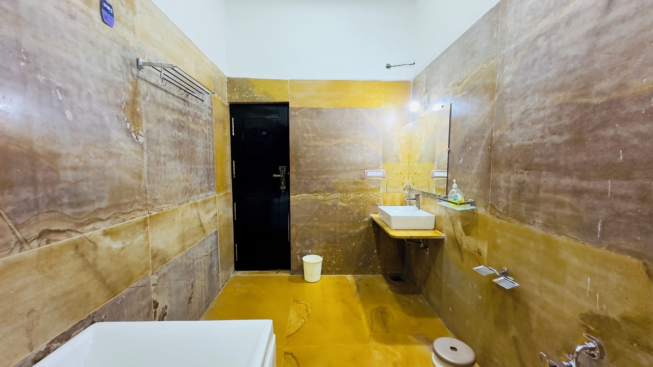 Photo of Bathroom in Abu Road