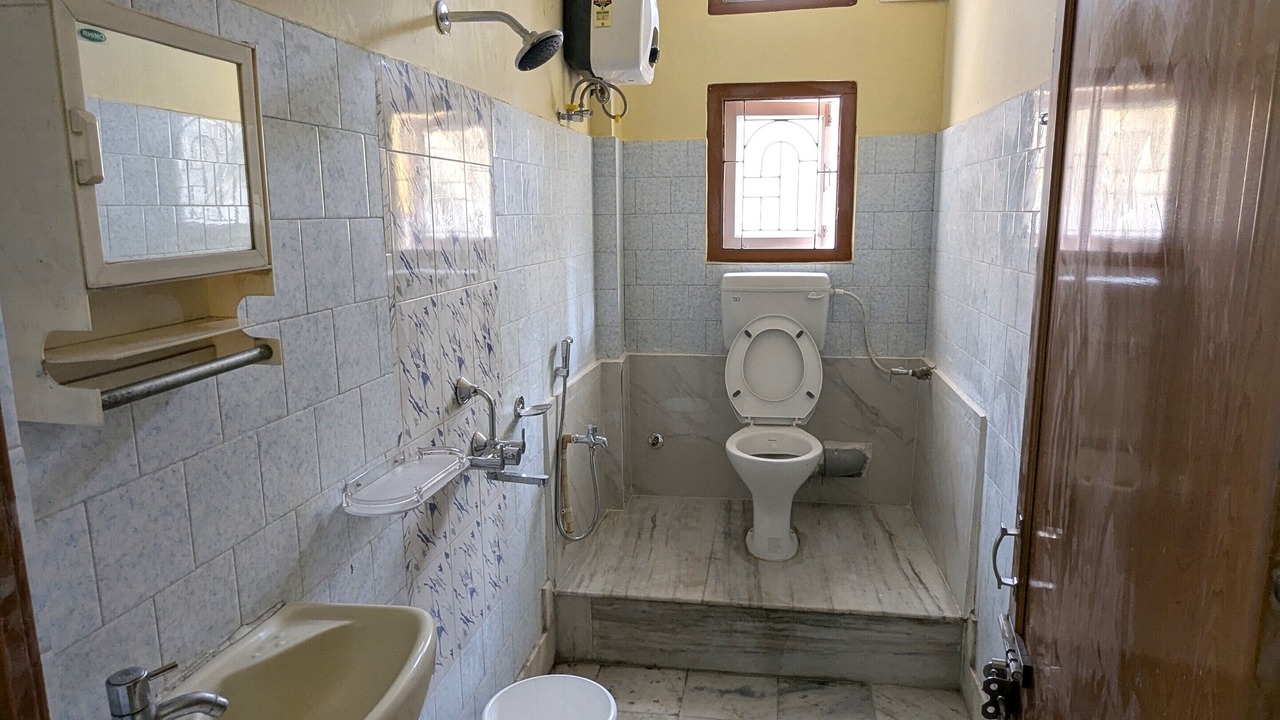 Photo of Bathroom in Sualkuchi