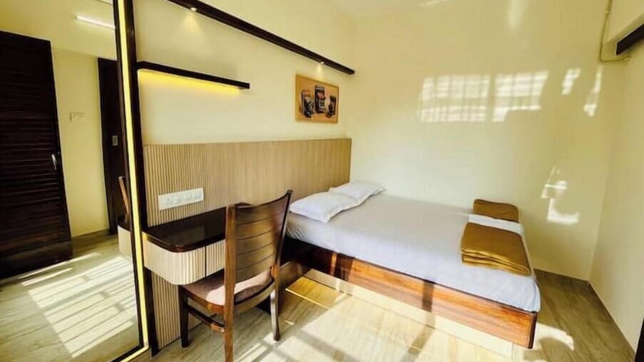 Photo of Bedroom in Kandivali East