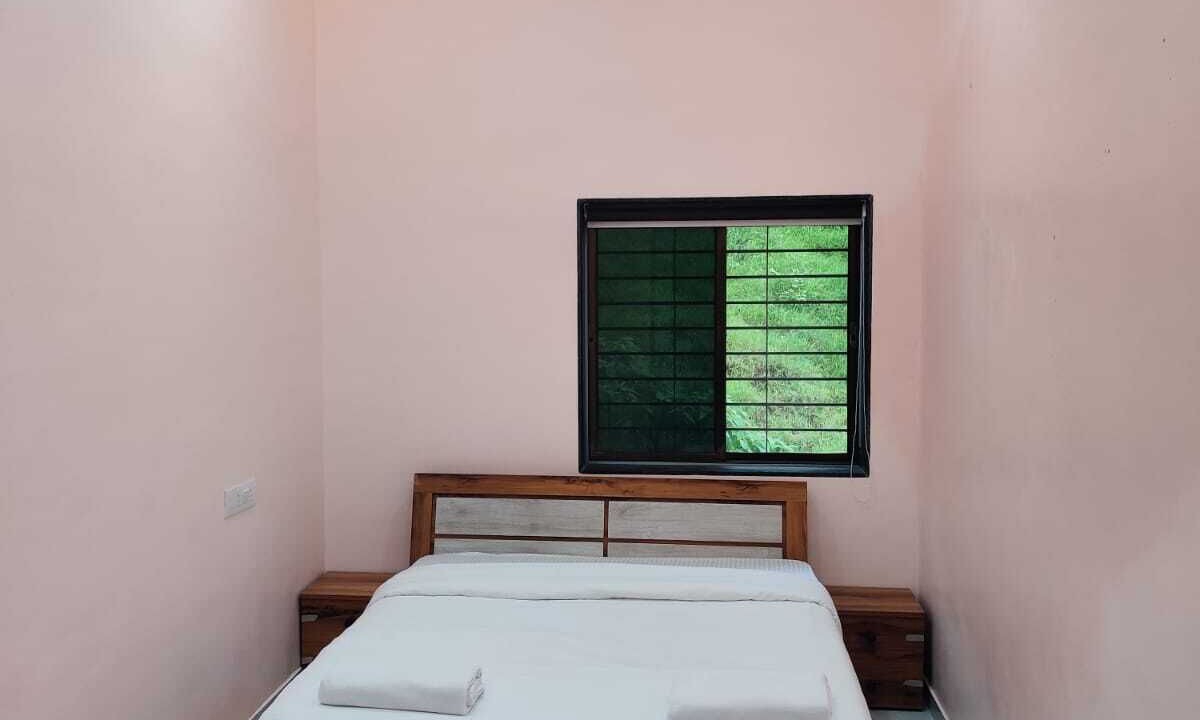 Photo of Bedroom in Lonavala