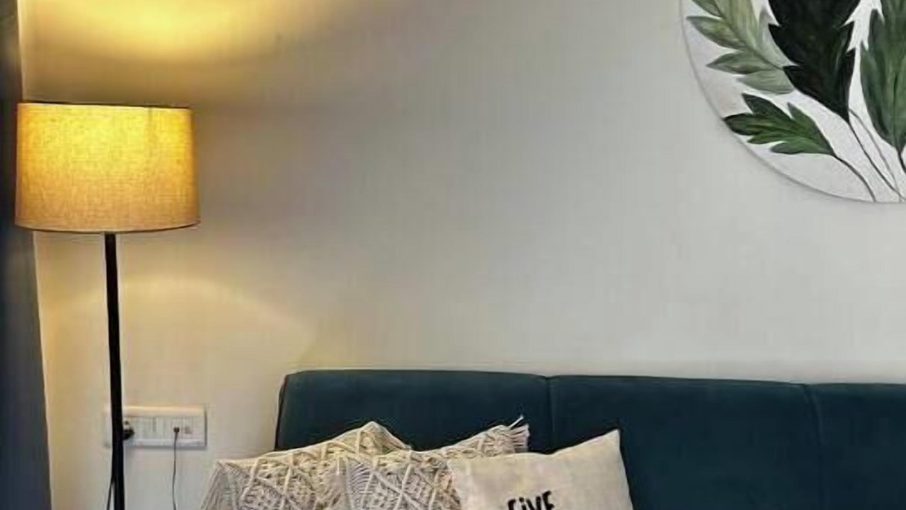 Photo of Livingroom in Thane West