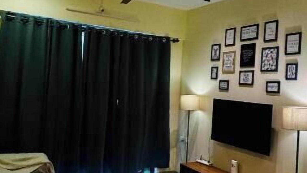 Photo of Livingroom in Thane West