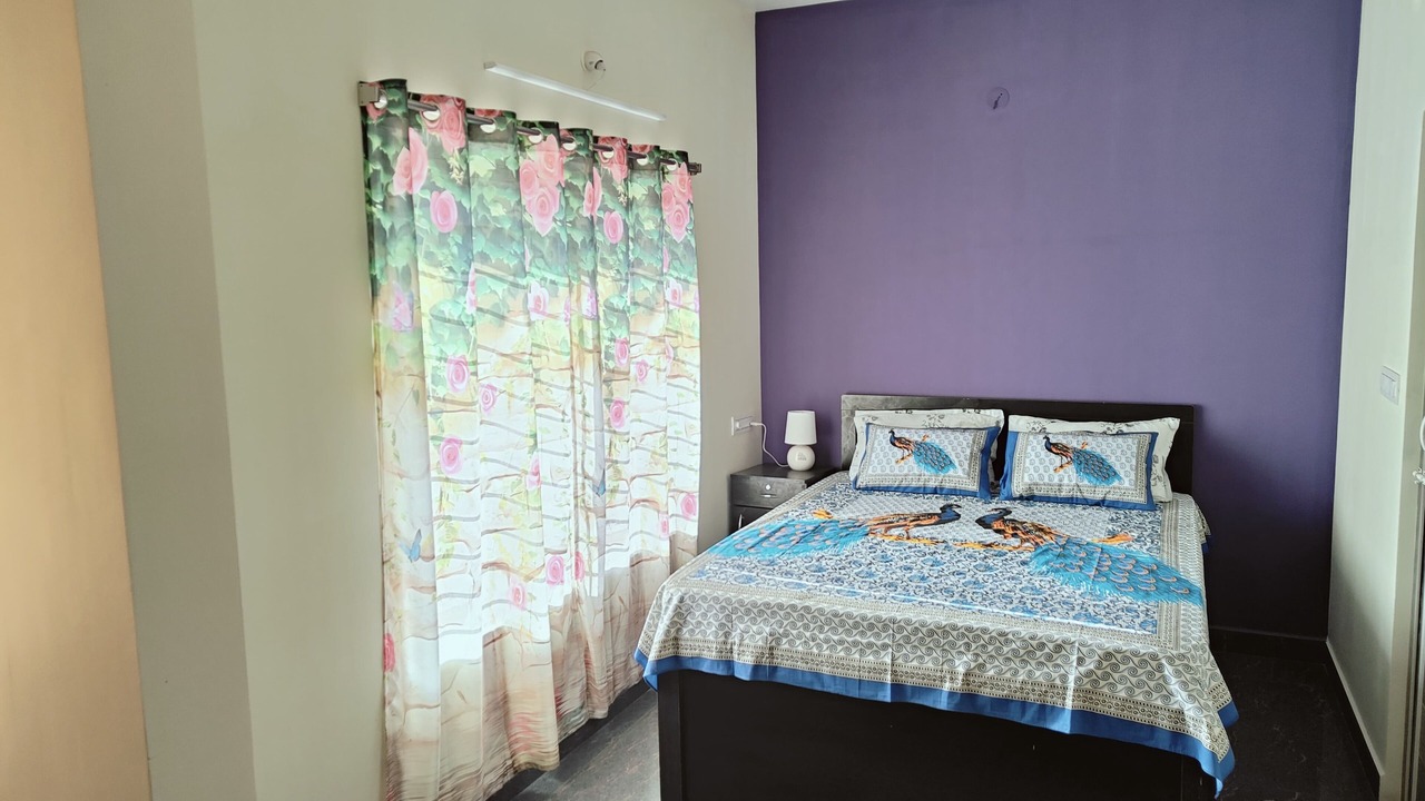 Photo of Bedroom in HBR Layout