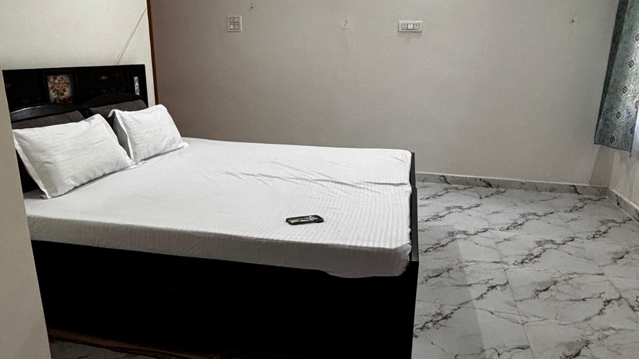 Photo of Bedroom in Naddi