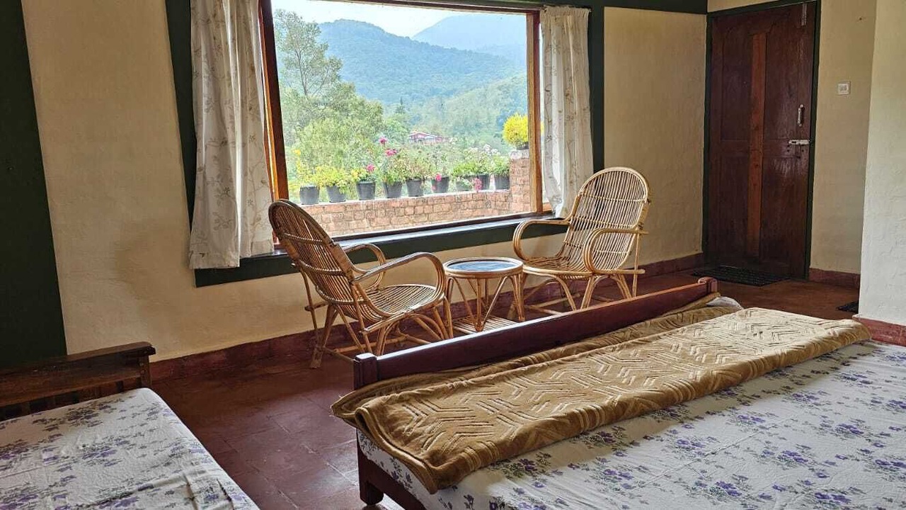 Photo of Bedroom in Naduvattam