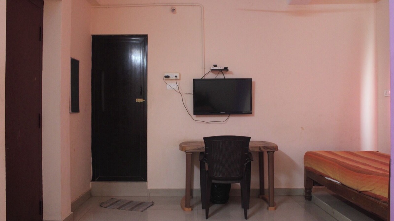 Photo of Bedroom in Katpadi