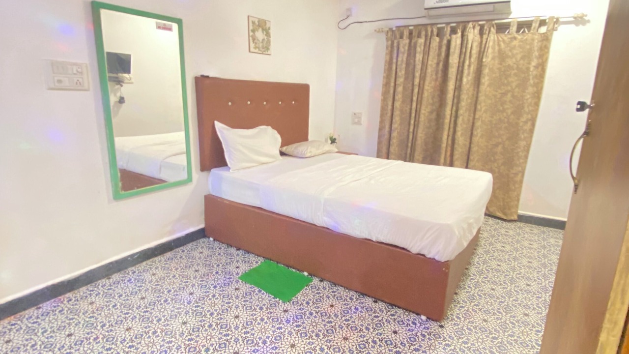 Photo of Bedroom in Morjim