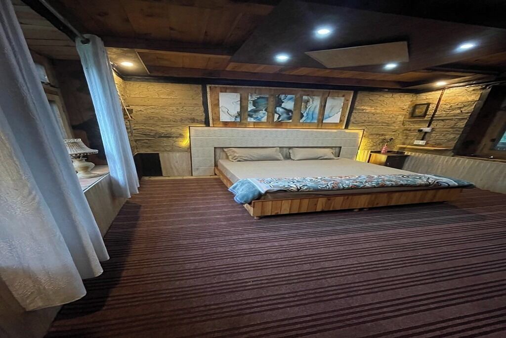 Photo of Bedroom in Naggar