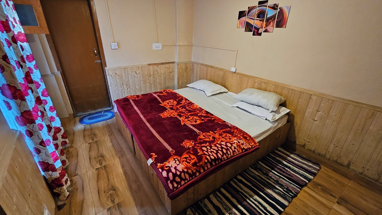 Photo of Bedroom in Naggar