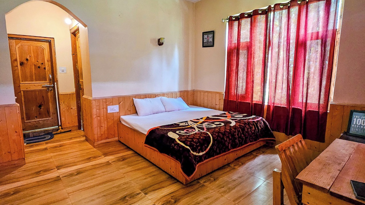 Photo of Bedroom in Naggar