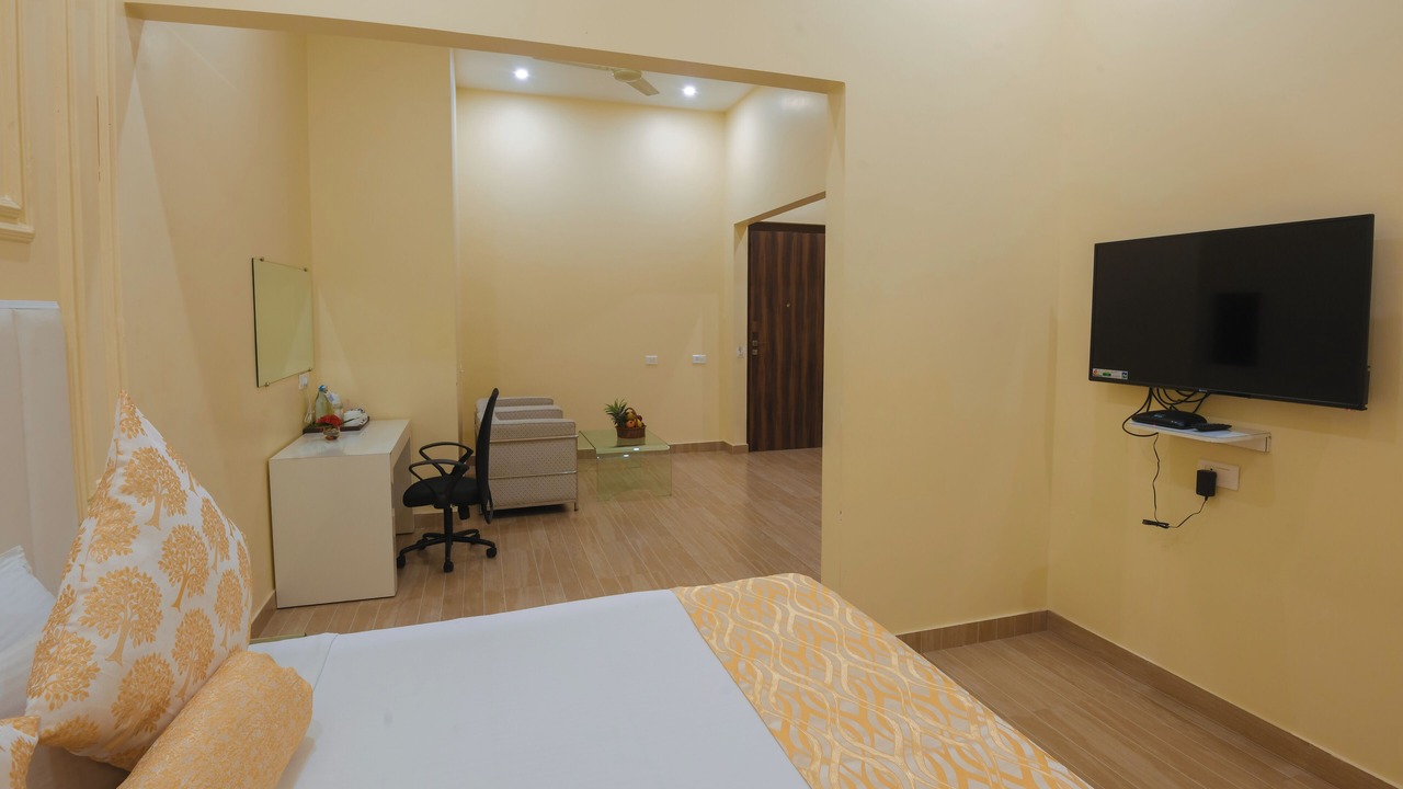Photo of Bedroom in Barddhaman
