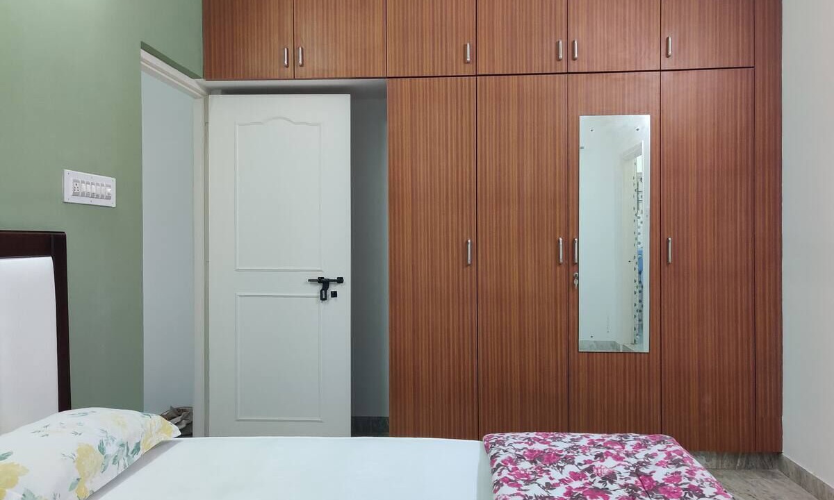 Photo of Bedroom in HBR Layout