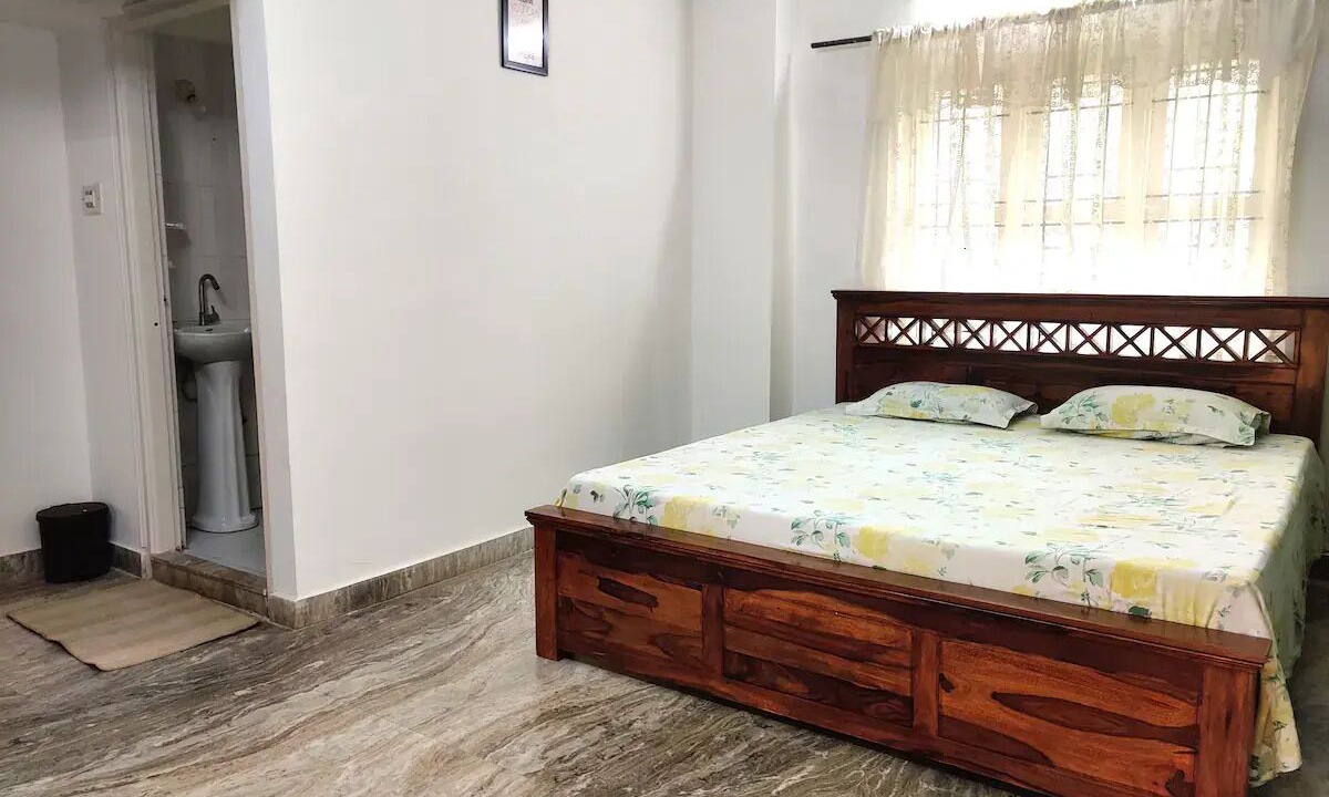 Photo of Bedroom in HBR Layout