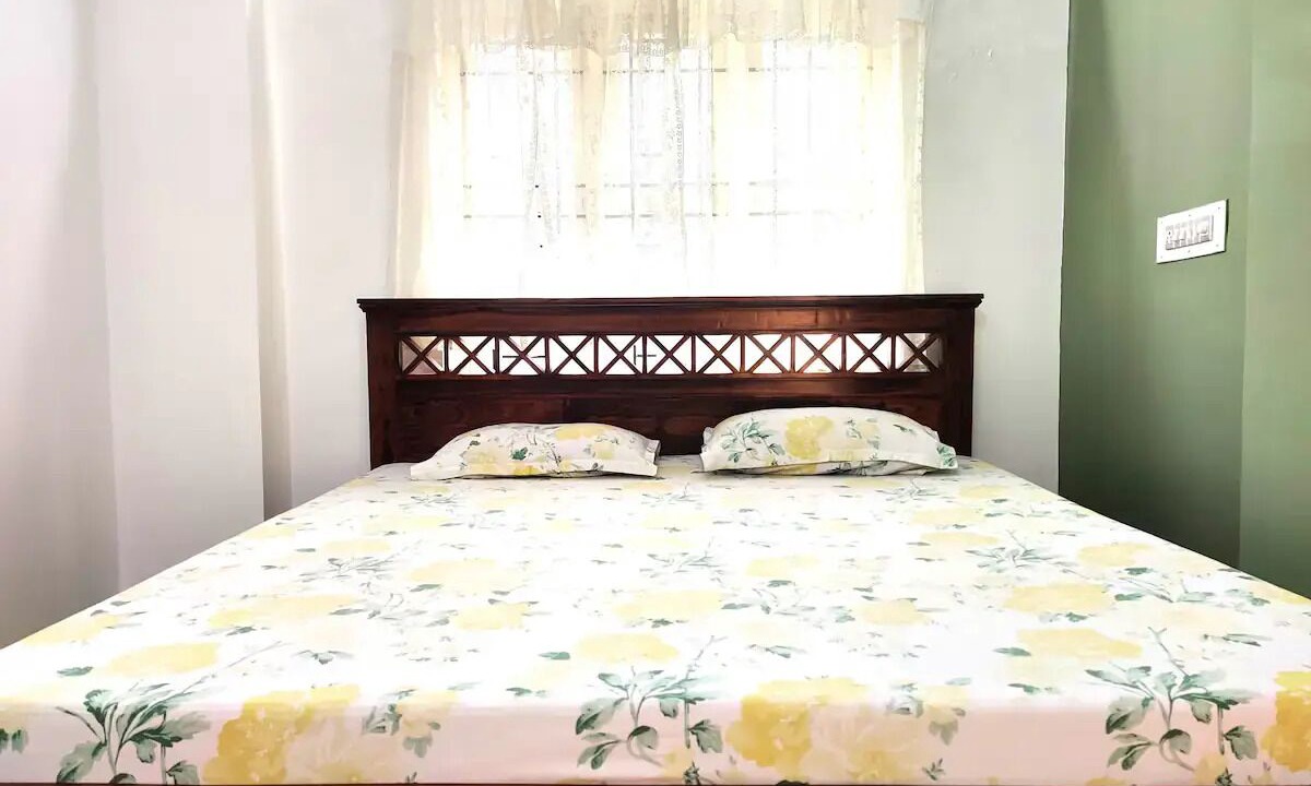 Photo of Bedroom in HBR Layout