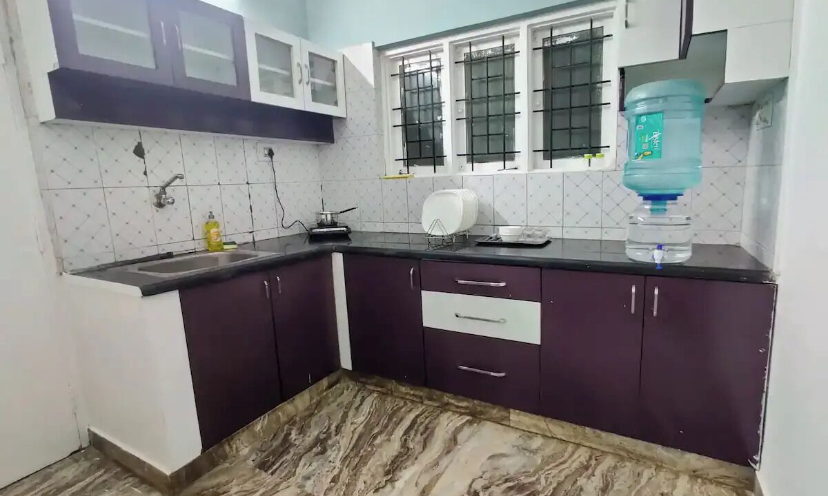 Photo of Kitchen in HBR Layout