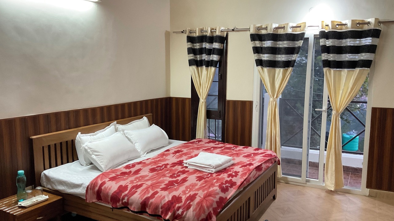 Photo of Bedroom in Bhimtal