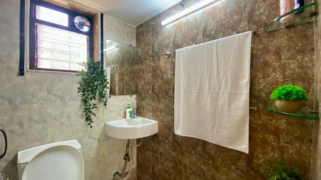 Photo of Bathroom in Bandra West