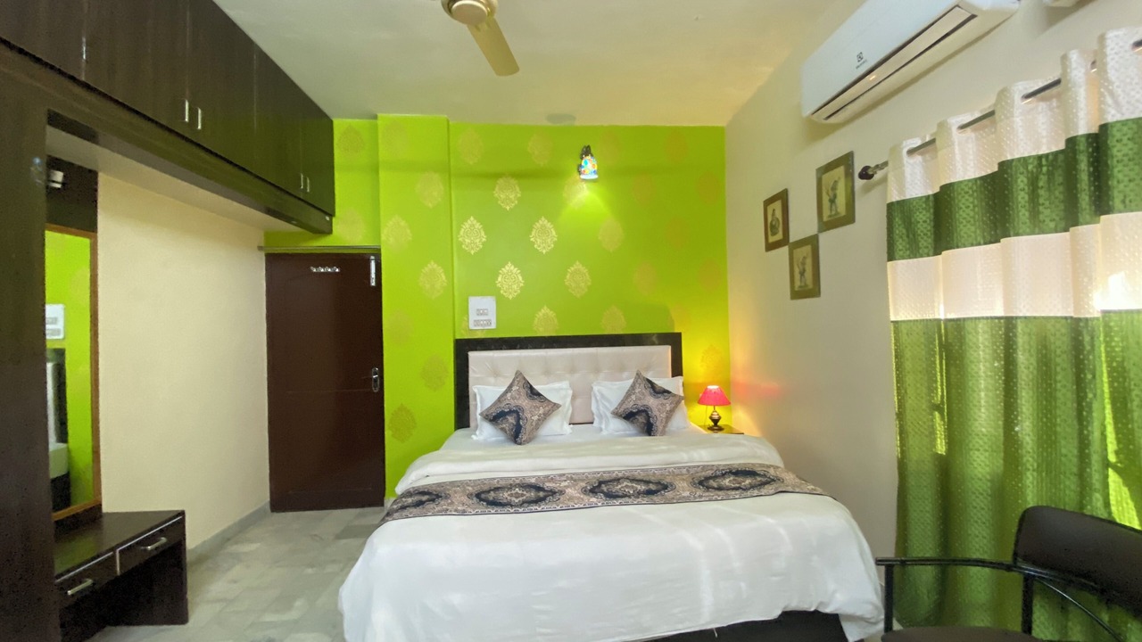 Photo of Bedroom in Mount Abu