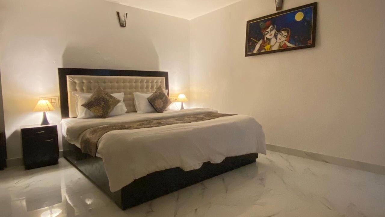 Photo of Bedroom in Mount Abu