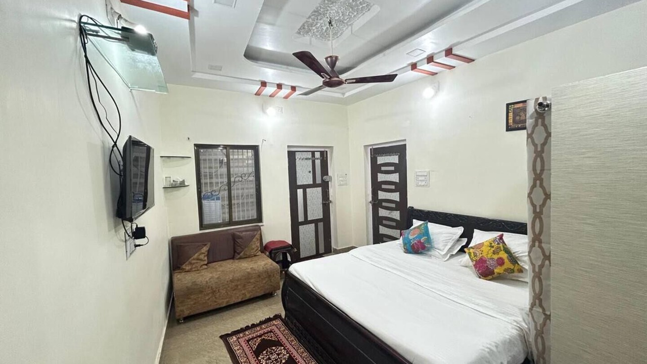 Photo of Bedroom in Mount Abu