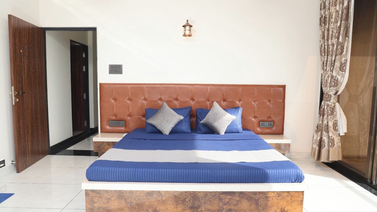 Photo of Bedroom in Lonavala