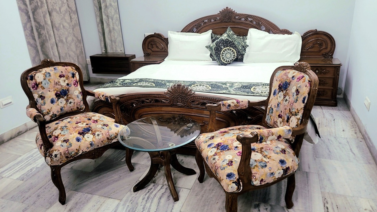 Photo of Bedroom in Ranjit Avenue
