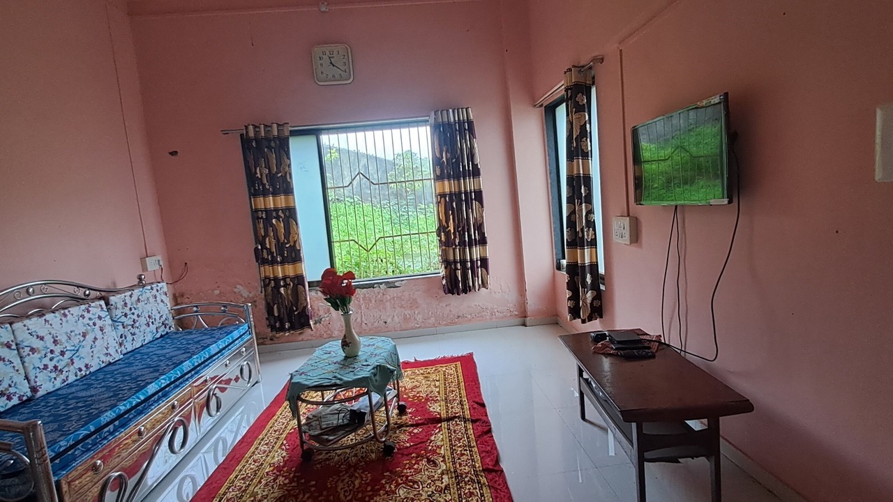 Photo of Livingroom in Karjat