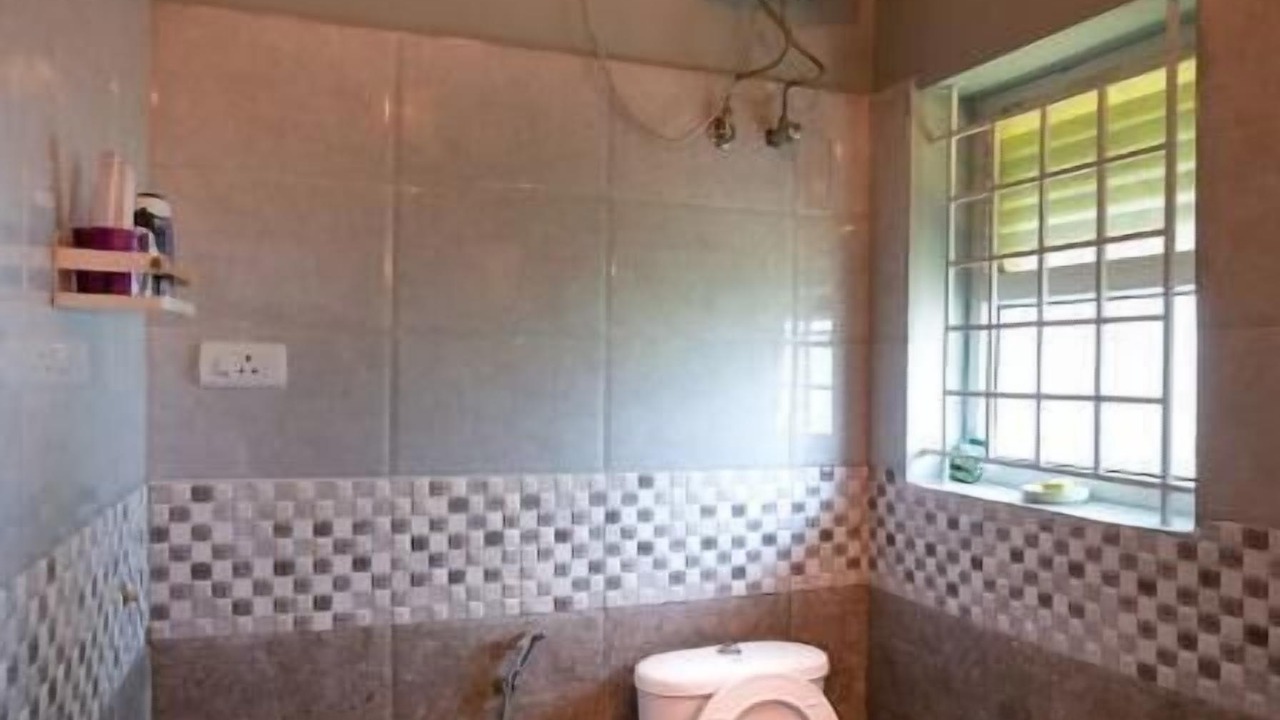 Photo of Bathroom in Ooty