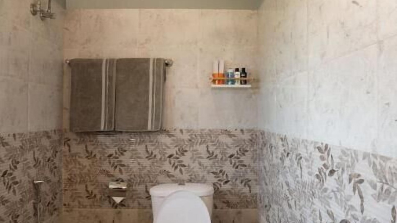 Photo of Bathroom in Ooty