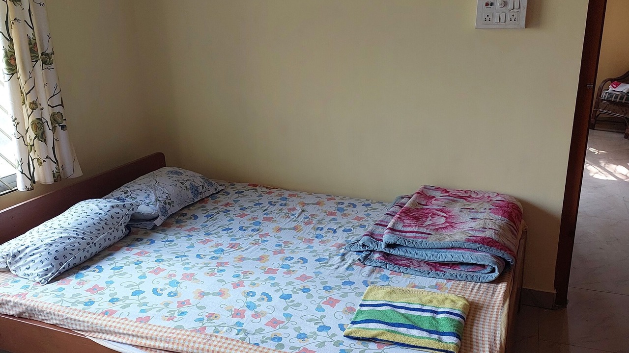 Photo of Bedroom in Sualkuchi