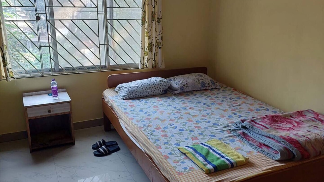 Photo of Bedroom in Sualkuchi