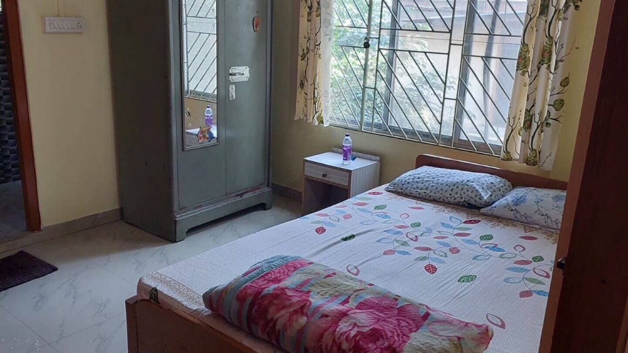 Photo of Bedroom in Sualkuchi