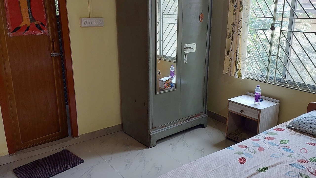 Photo of Bedroom in Sualkuchi