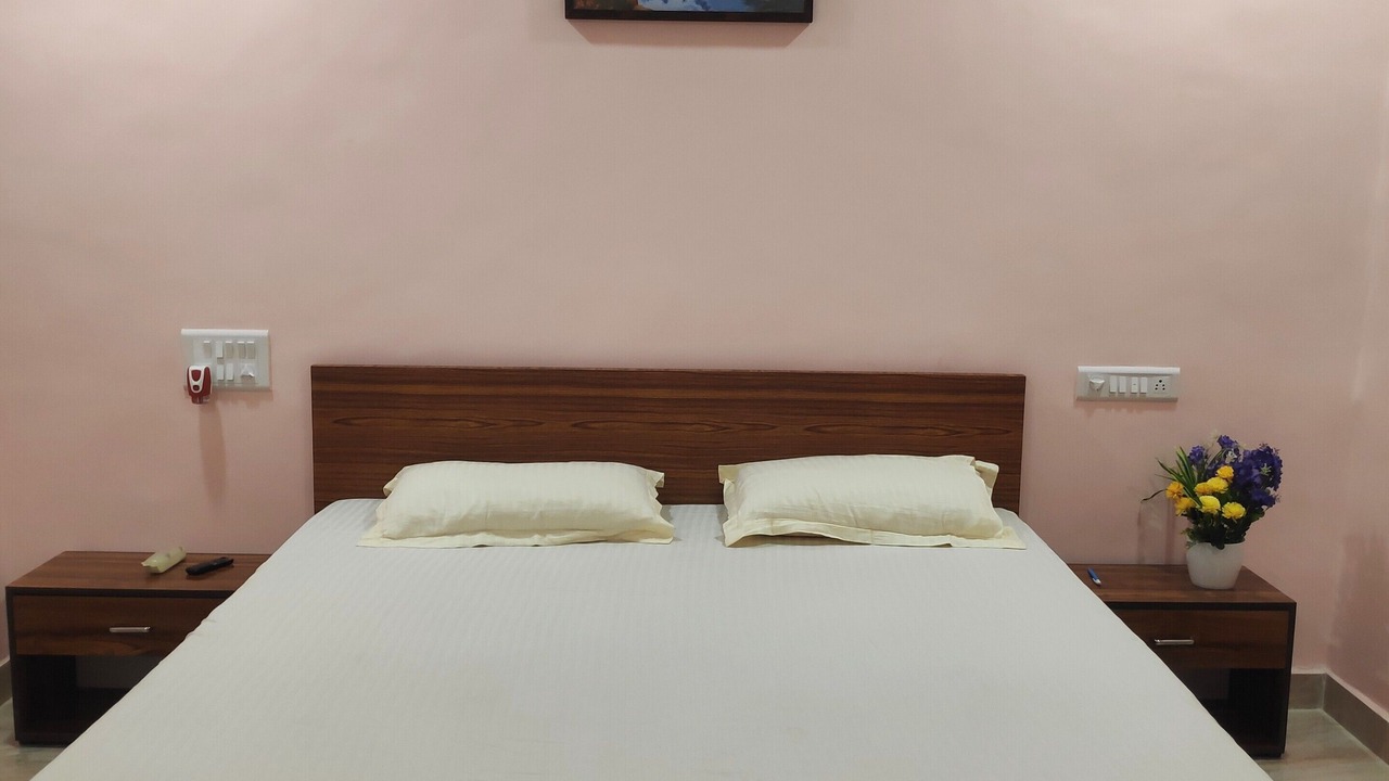 Photo of Bedroom in Diveagar