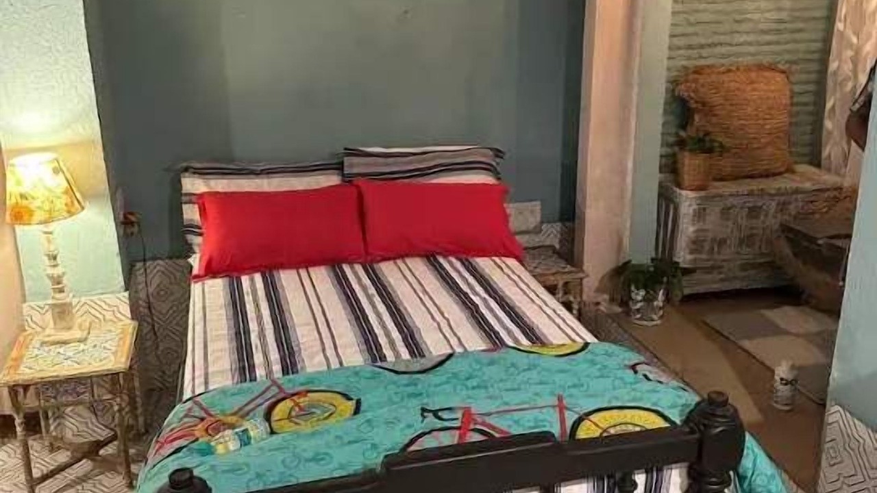 Photo of Bedroom in Versova