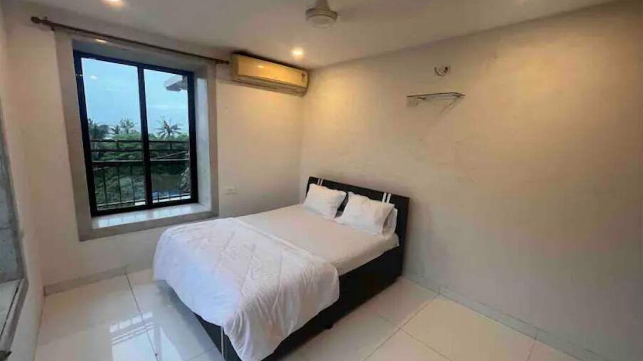 Photo of Bedroom in Pali Hill