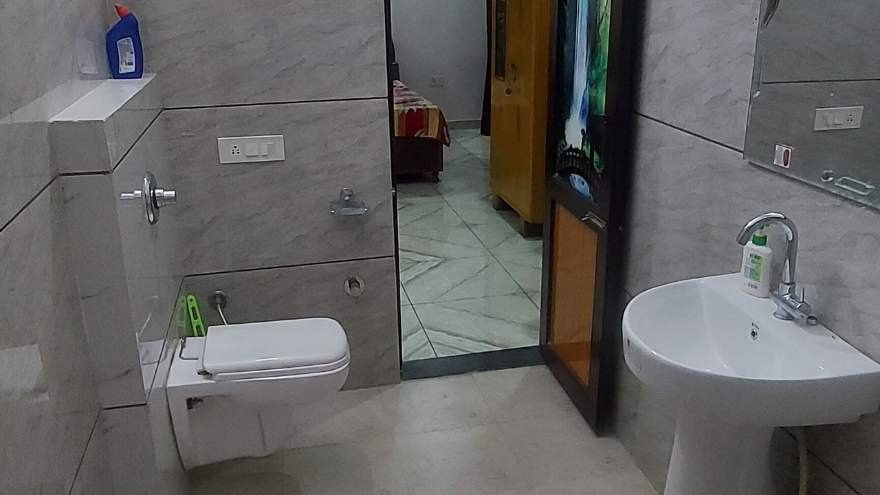 Photo of Bathroom in Nawanshahr