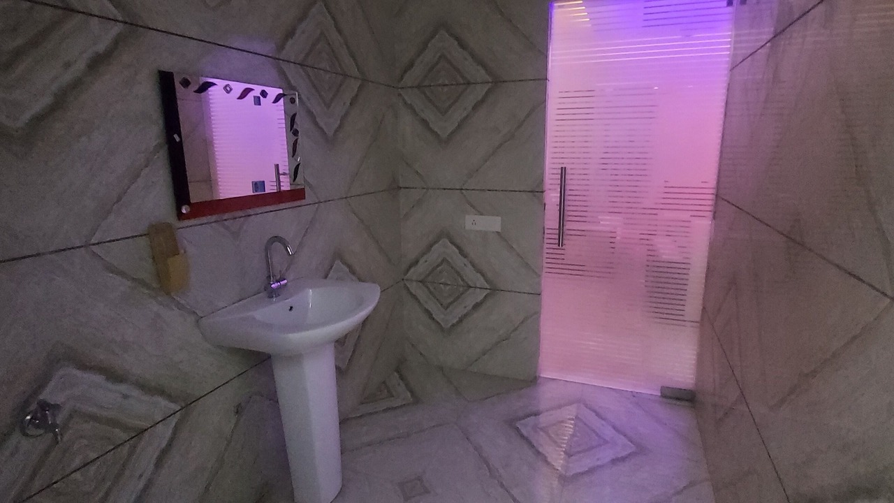 Photo of Bathroom in Nawanshahr