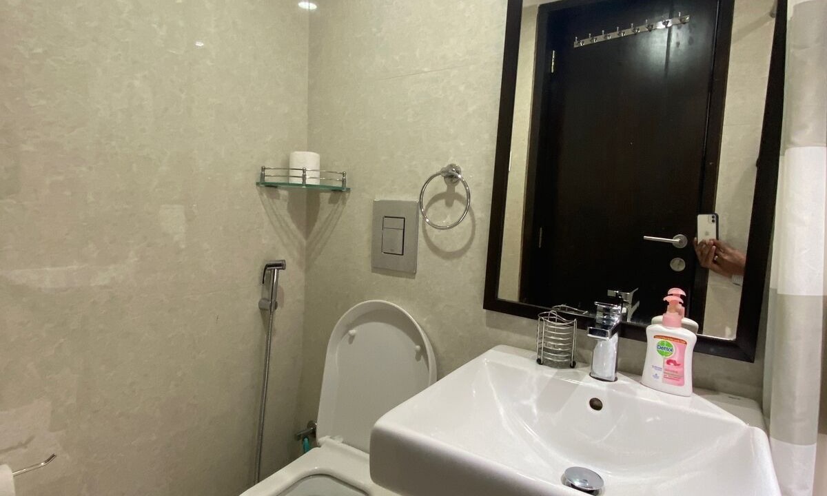 Photo of Bathroom in Santacruz West