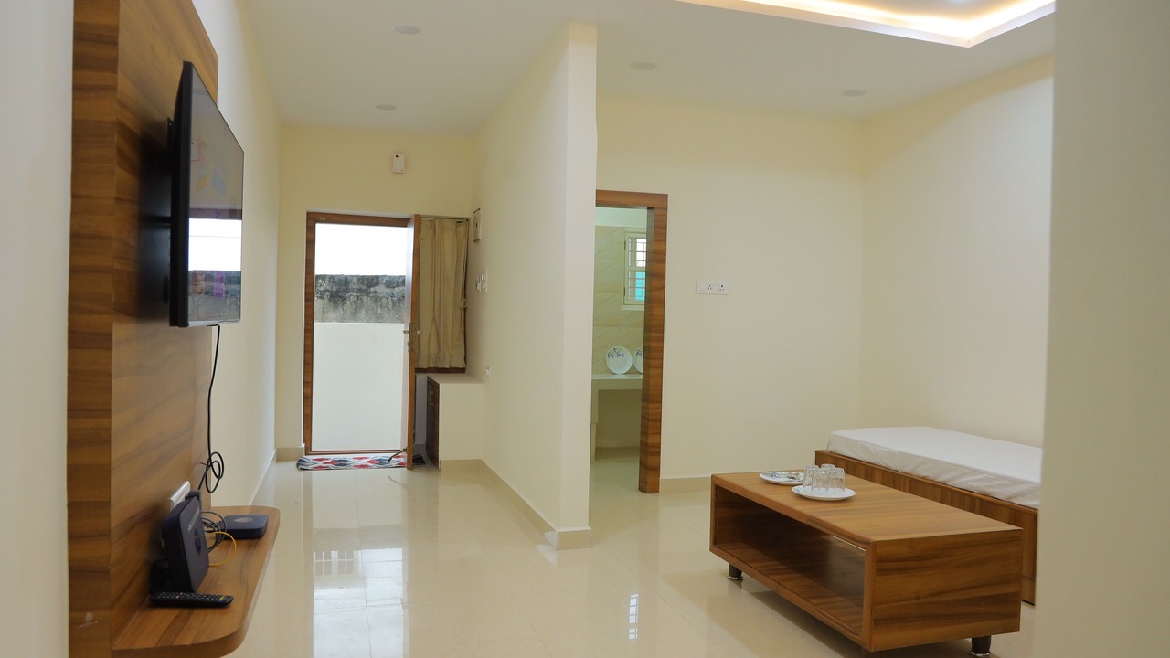Photo of Bedroom in Tiruchanur
